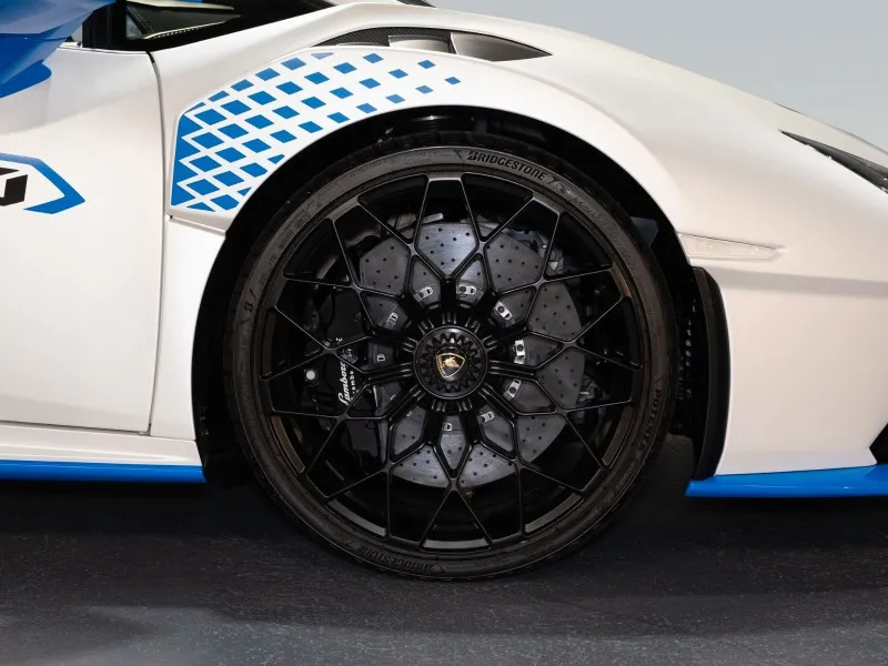 Lamborghini Huracan STO =Matt Carbon Exterior= Carbon Twill Гаранция Image 4