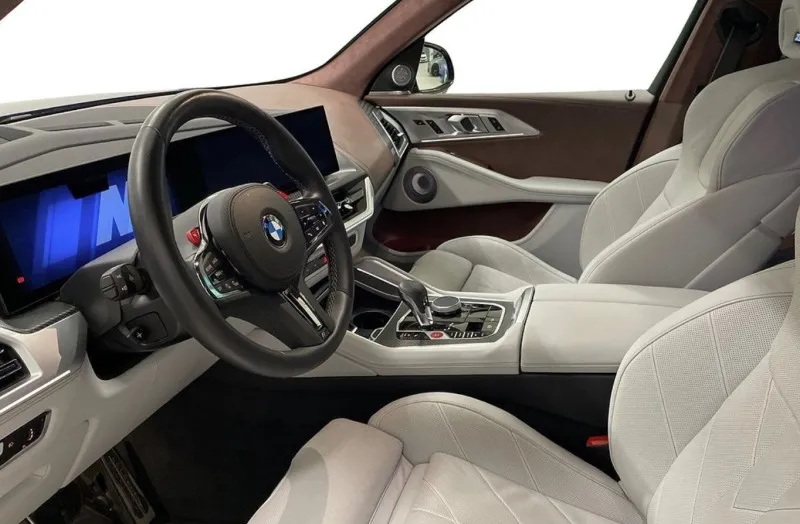 BMW XM 4.4i xDrive Image 7